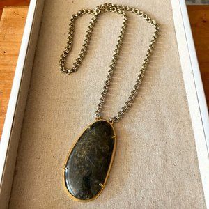 Stella & Dot Leona Pendant